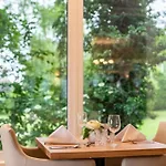 Szálloda Promenaden-strandhotel Marolt